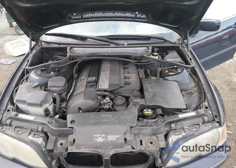 2003 BMW 330Xi из США, поврежденный, VIN WBAEW53403PG09584